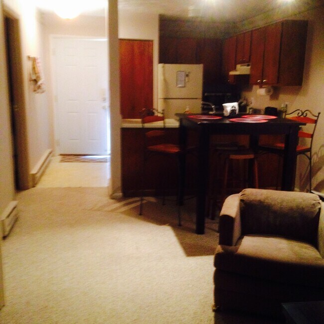 Photo - 475 Meadowview Dr Unit B205