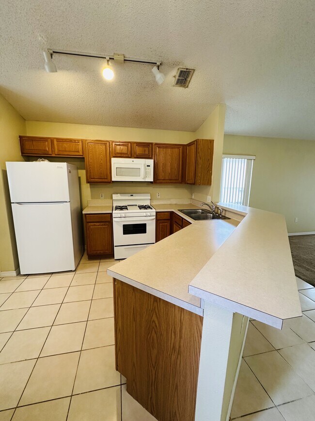 Photo - 620 Sonja Cir