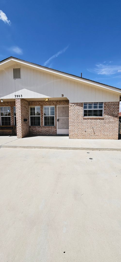 3903 Van Buren Ave Unit B