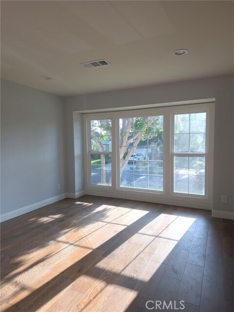 Photo - 5757 W 75th St