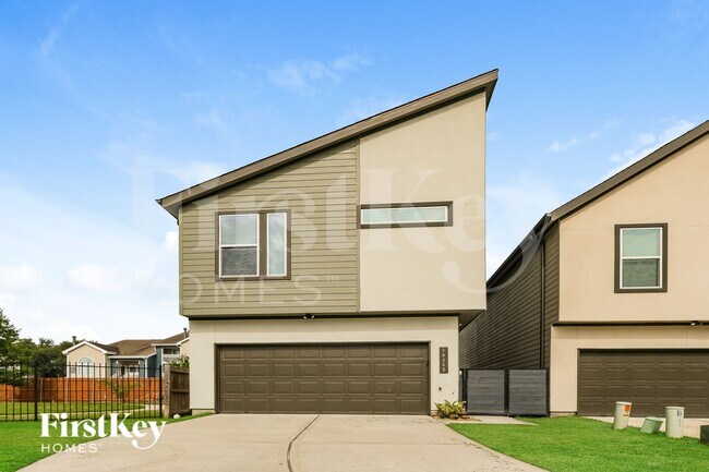 Building Photo - 18342 W Centro Cir