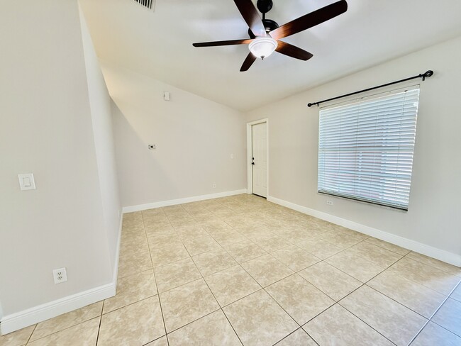 Photo - 192 Argonne Ave S