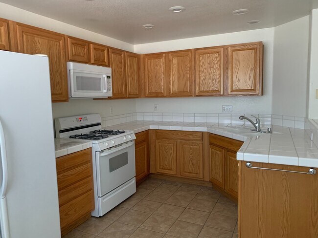 Photo - Spacious 1st Floor Beauty!