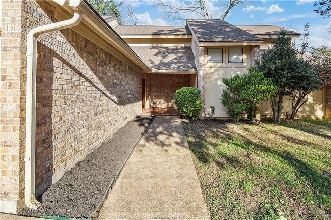 Photo - 603 Cache Cove Ct