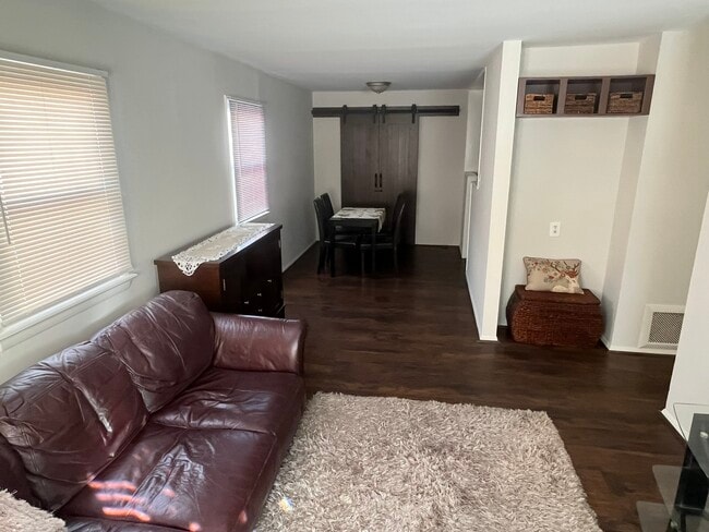 Photo - 1751 Anderson Road