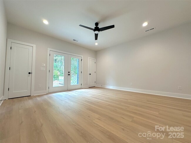 Photo - 1358 Briar Creek Rd