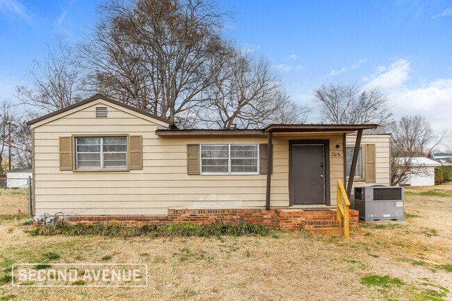 Photo - 208 Kentwood Ave