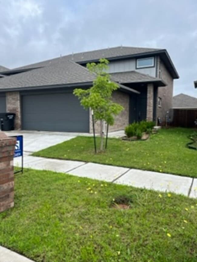 FIRST MONTH FREE! - FIRST MONTH FREE! Casa
