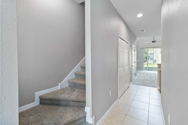 Photo - Beautiful Two Story 3/2.5 Town Home w/ Loft & Screened Porch in St. Cloud