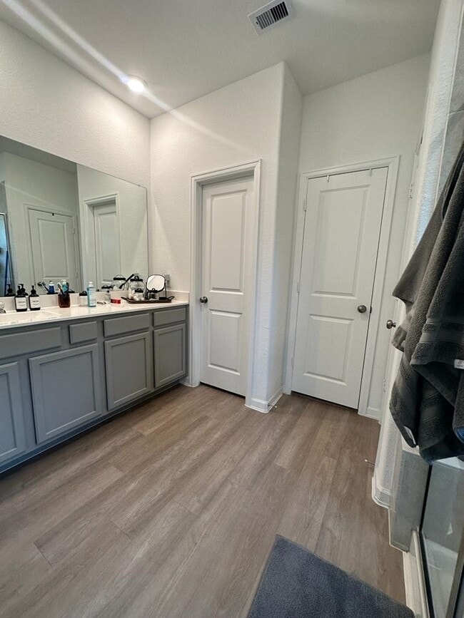 Building Photo - 25406 Rustic Sq Trce