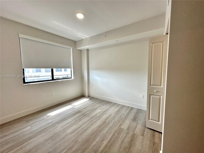 Photo - 18412 Homestead Ave Unit 438