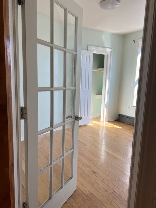 Photo - 546 Congress Ave