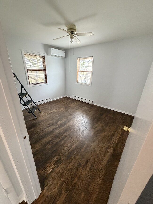 Photo - 528 King St Unit Apt 1