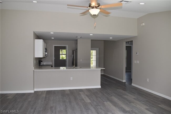 Photo - 8159 Hedgecoth Ave