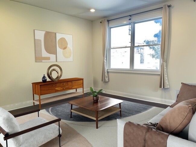 Photo - 140 36th St Unit 305