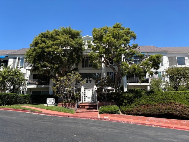 Building Photo - 200 McNeil Ln Unit 200 McNeil lane ph9 Rental