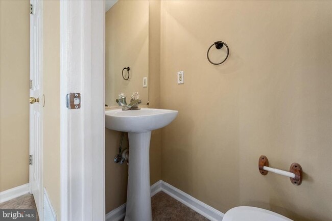 Photo - 400 Emily Ln