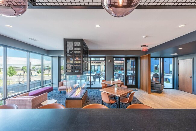 Pivot Apartments