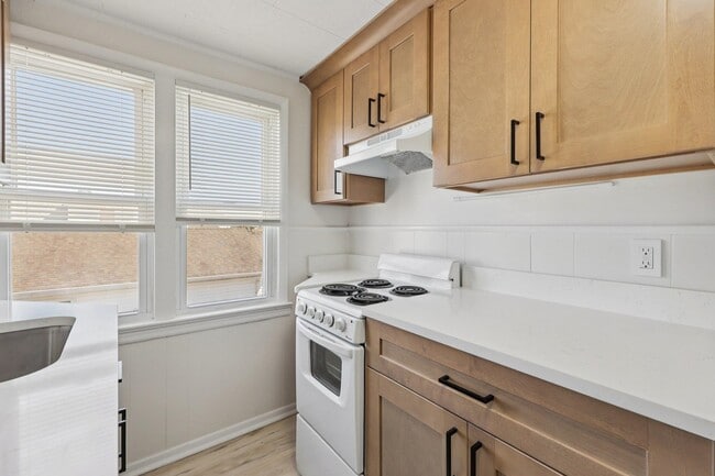 Photo - 153 Banta Ave Unit 3