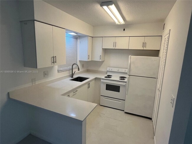 Photo - 2319 Jackson St Unidad 7