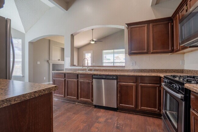 Photo - "Charming 4-Bed Oasis with 3 Full Baths on Twin Leaf Drive in El Paso, TX!"