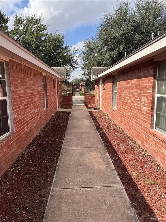 Photo - 2108 Bahamas Dr Unit 4