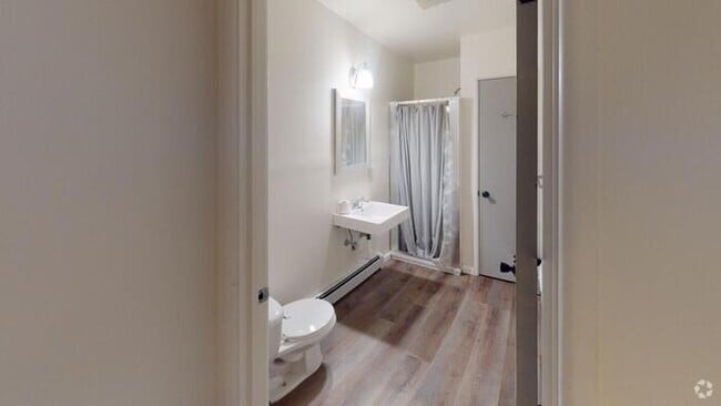 Building Photo - 229 S Grove St Rental