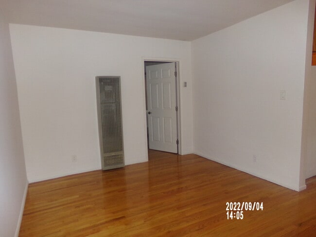 Photo - 11618 Riverside Dr