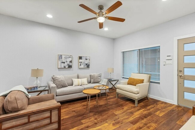 Photo - 503 Swanee Dr Unidad Apt 503