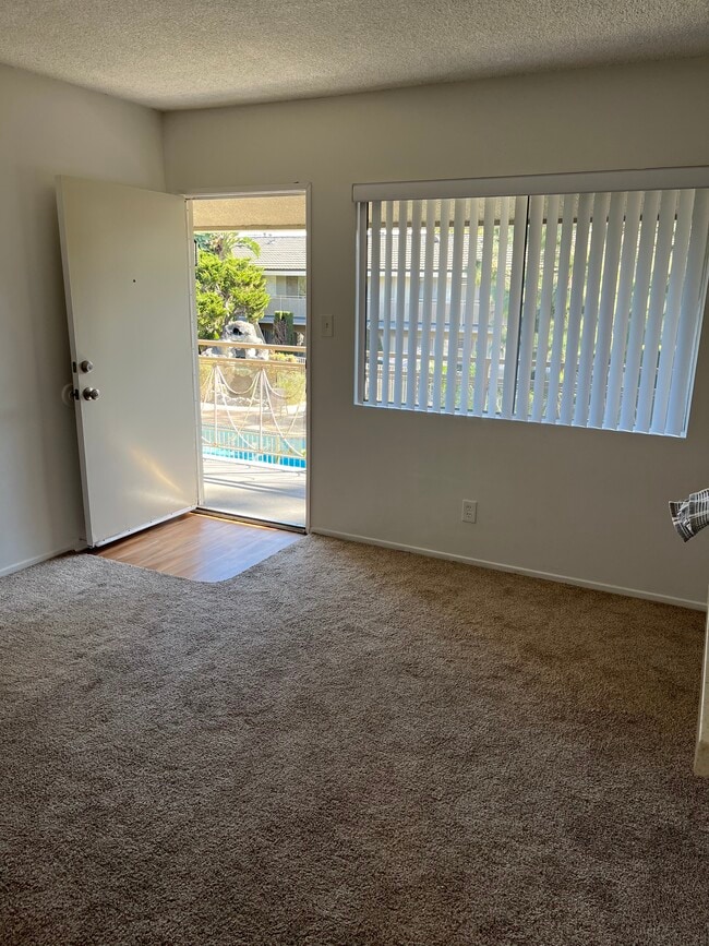Downey West Garden Apartments