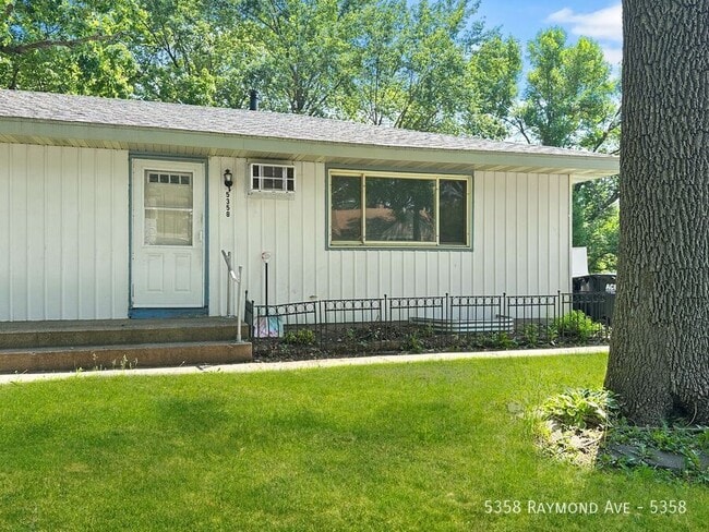 Photo - 5358 Raymond Ave Apartment Unit 5358