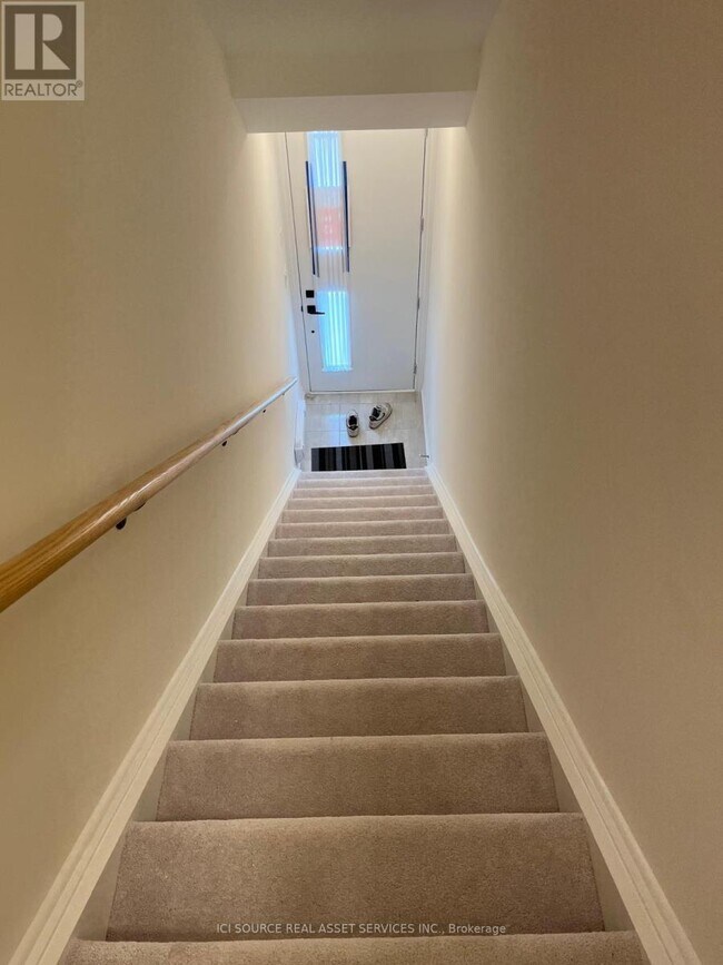 Photo - 70 Knotsberry Cir