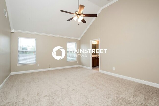 Photo - 7 Bedroom Pet-Friendly Home in Fairburn, G...