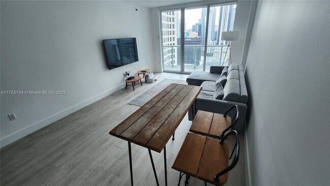 Photo - 55 SE 6th St Unit 2504