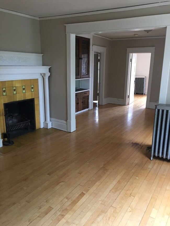 Photo - Castle Building Unit 2105 Kenwood E