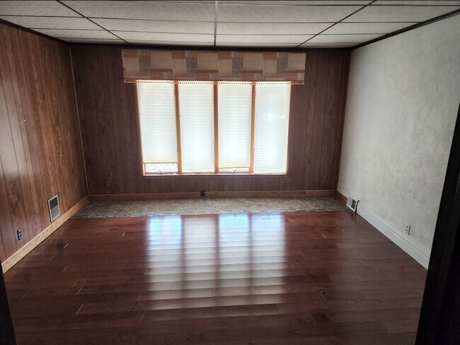 53 Victory Ave Unit 1st Floor