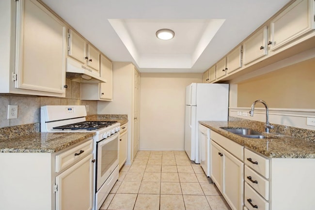 Photo - 619 Luther Dr