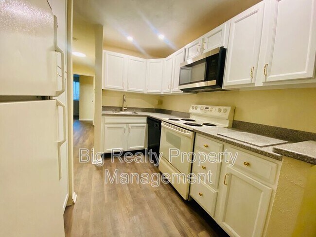 Photo - 120 N Penn St Unidad A-7