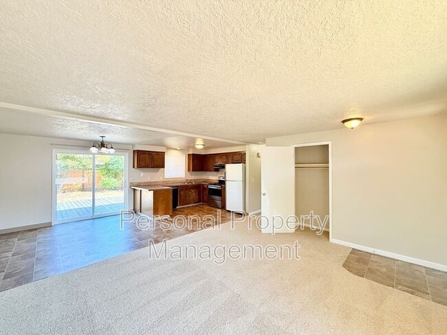 Photo - 15204 SE 2nd Cir