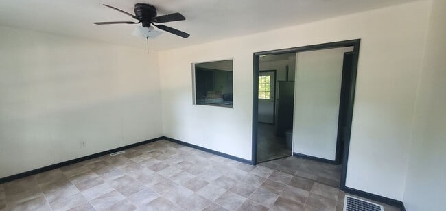 Photo - 2935 E Republic Rd