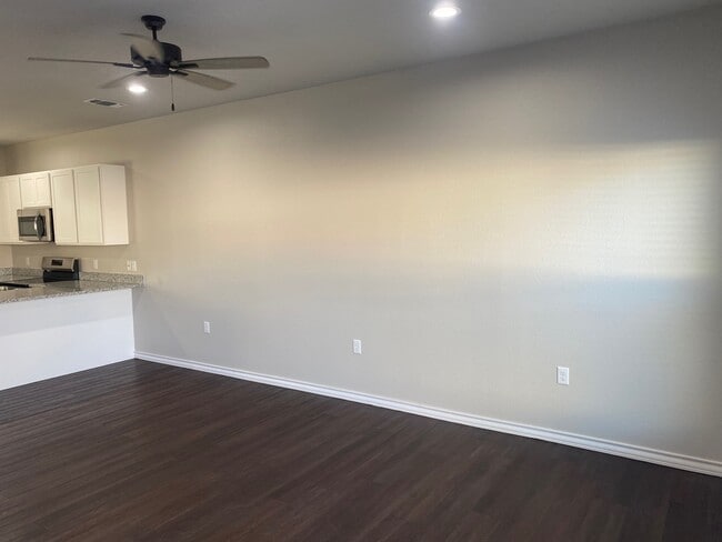 Photo - 3478-3478 Brooke Pl