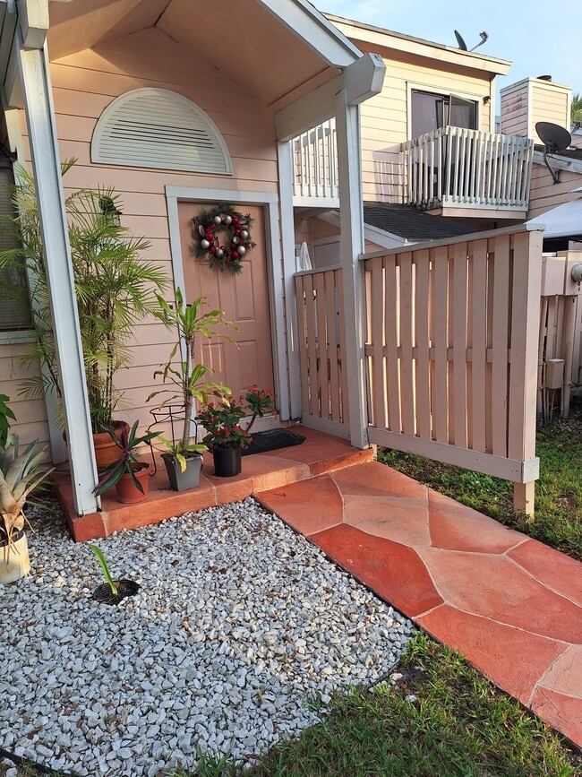Building Photo - 1822 Runners Way Rental