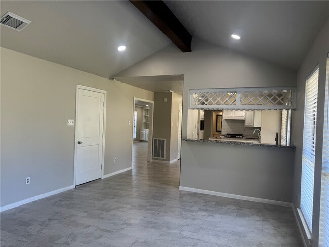 Building Photo - 8110 Green Devon Dr