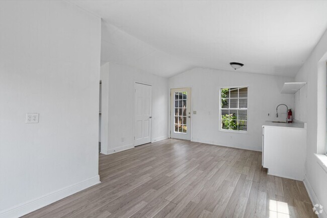 Building Photo - 403 Blackson Ave Unit B Rental