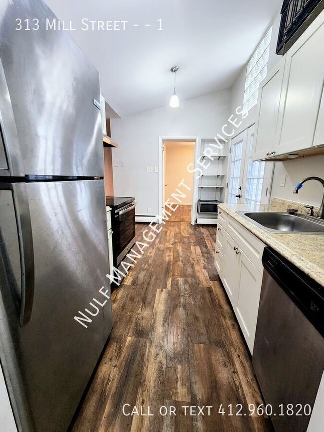 Building Photo - 313 Mill St Unit 1