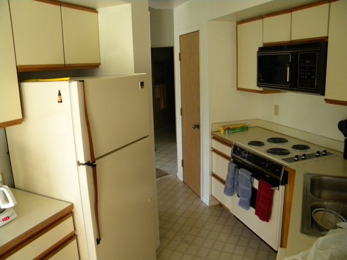 1700 10th St. SW - 1710 10th Ave S Apartment Unit 03 at 1712 10th St. SW