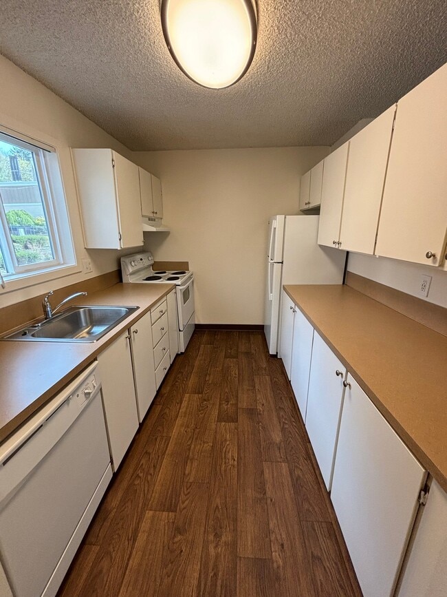 Photo - 8585 SW Canyon Ln Unit 39