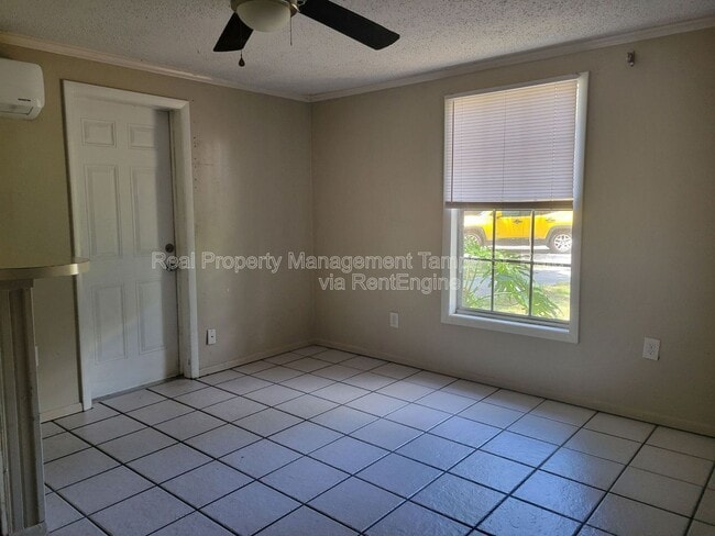 Photo - 643 Wisteria Ct Unidad B