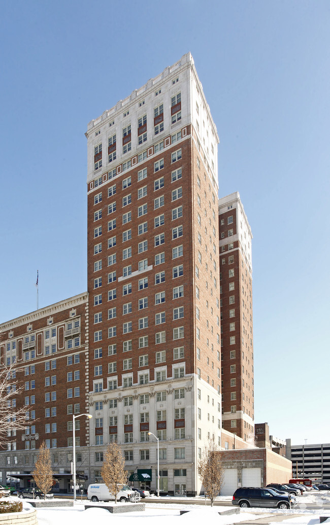FORT SHELBY - FORT SHELBY Apartments