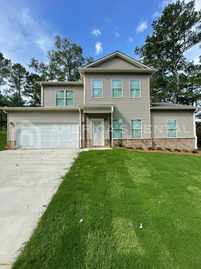 Building Photo - Home for Rent in Weaver, AL!!! Available to View Now!!!